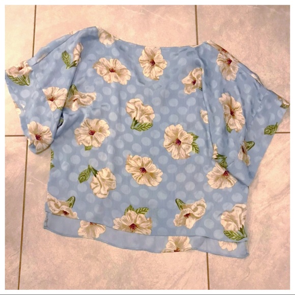 Floral blouse - Picture 2 of 4